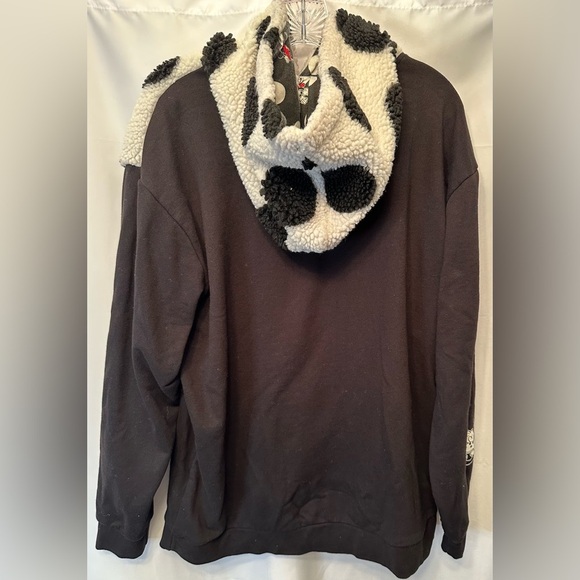 Loungefly Disney Large Minnie Mouse Rocks The Dots Classic Sherpa Unisex Hoodie - Picture 7 of 13